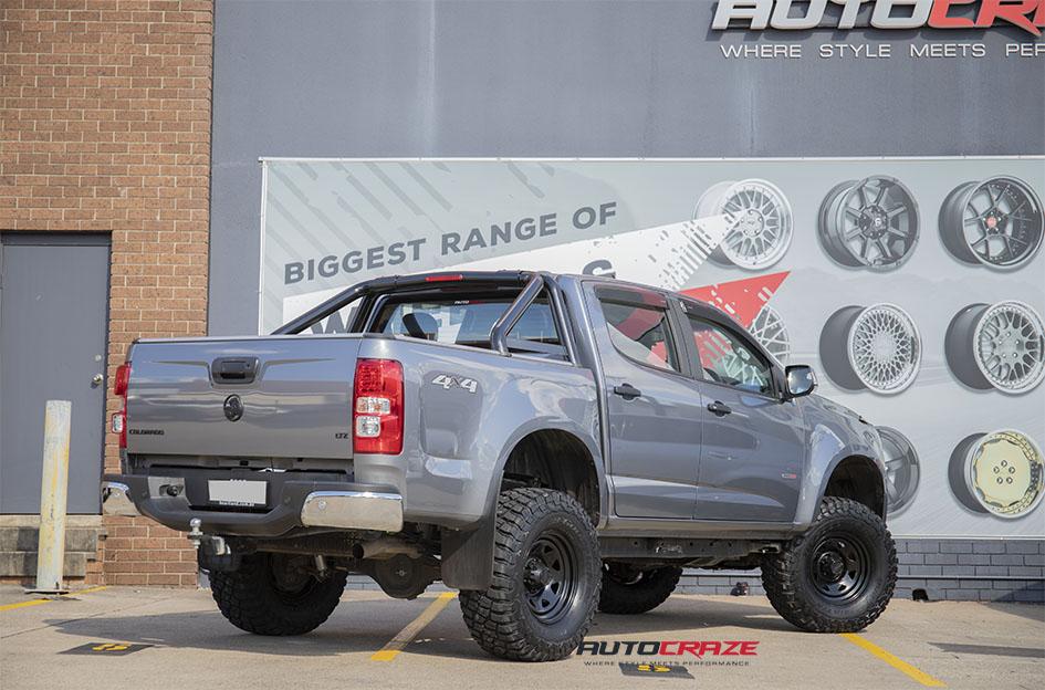 HOLDEN COLORADO TERRA SATIN BLACK